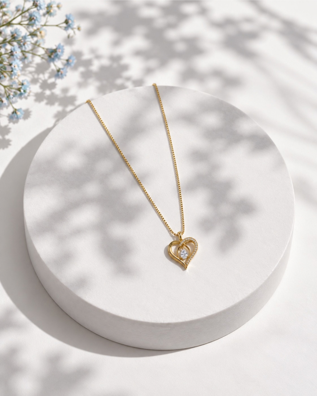 AVERELLE Herzkette Gold mit Zirkonia & Pavé – 18K vergoldet